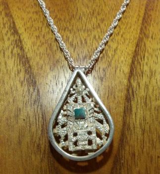 Preview: Silberkette mit Broschanhänger